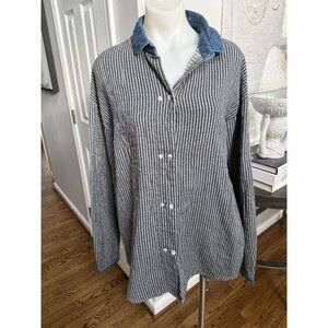Kokomomo Denim Button Up Top Size Medium